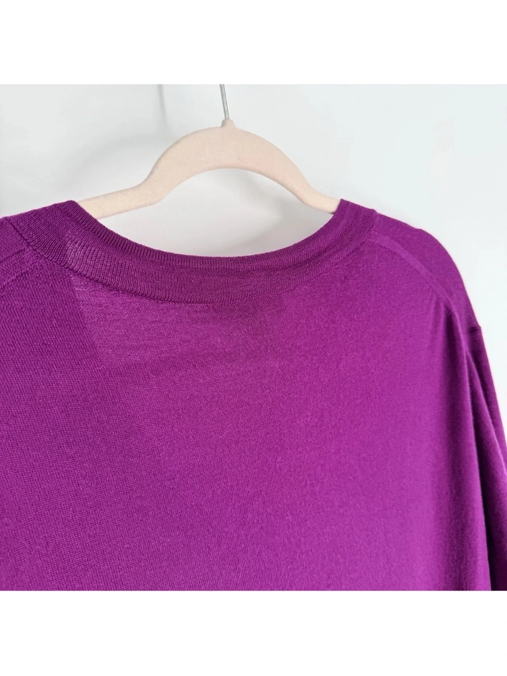 J Crew Merino Wool Sweater Womens Size Medium Magenta Lightweight V-Neck